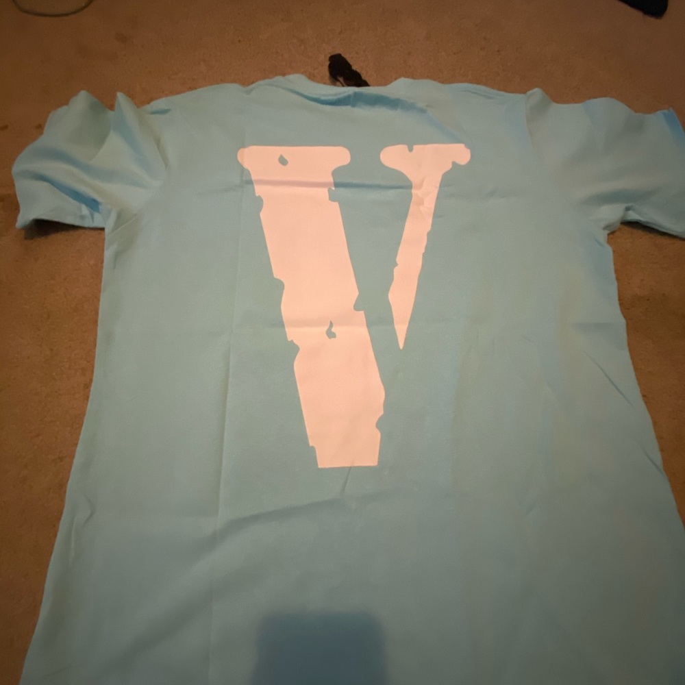 VLONE - Baby Blue Shirt - Picture 2 of 4